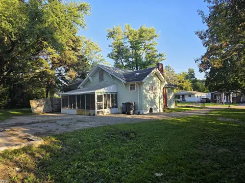 Exterior - 209 E York, Flint, MI 48505 photo 3 of 16