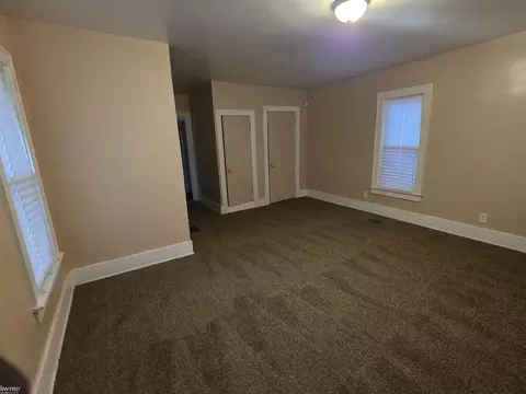 Living - 209 E York, Flint, MI 48505 photo 7 of 7