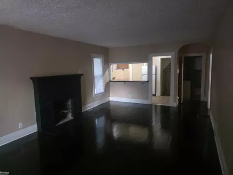 Living - 209 E York, Flint, MI 48505 photo 1 of 7