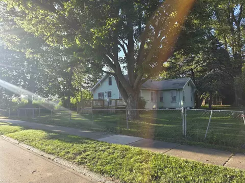 Exterior - 209 E York, Flint, MI 48505 photo 6 of 16