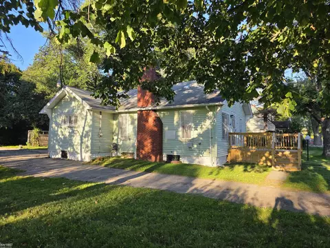 Exterior - 209 E York, Flint, MI 48505 photo 10 of 16