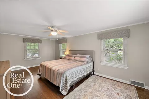 Bedroom - 2100 Fleetwood, Grosse Pointe Woods, MI 48236 photo 3 of 5