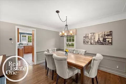 Dining - 2100 Fleetwood, Grosse Pointe Woods, MI 48236 photo 3 of 3