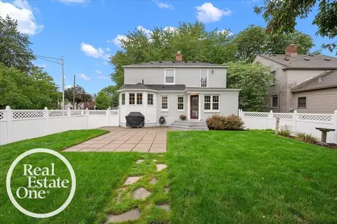 Exterior - 2100 Fleetwood, Grosse Pointe Woods, MI 48236 photo 5 of 18