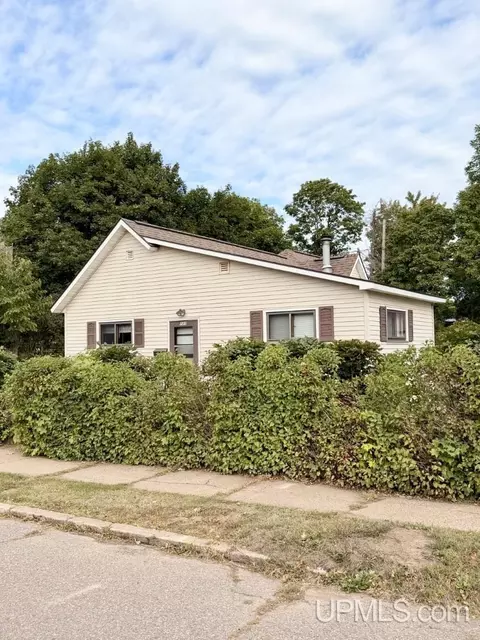 Exterior - 727 Michigan, Ishpeming, MI 49849 photo 3 of 3