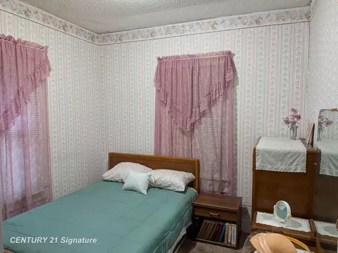 Bedroom - 1038 E Marengo, Flint, MI 48505 photo 3 of 3