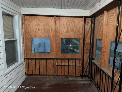 Exterior - 1038 E Marengo, Flint, MI 48505 photo 2 of 4