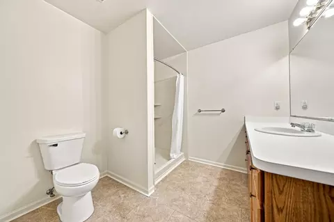 Bath - 9378 Rayna, Davison, MI 48423 photo 1 of 4