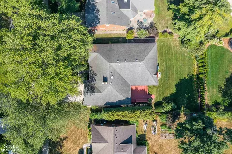 520 Hampton, Grosse Pointe Woods, MI 48236 photo 37