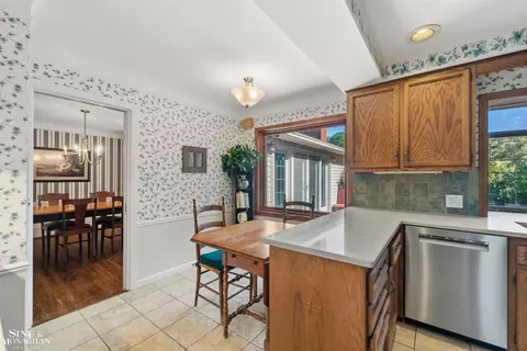 520 Hampton, Grosse Pointe Woods, MI 48236 photo 16