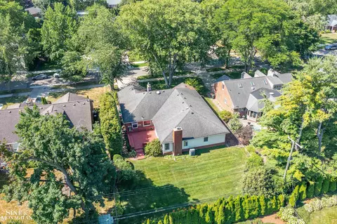 520 Hampton, Grosse Pointe Woods, MI 48236 photo 39