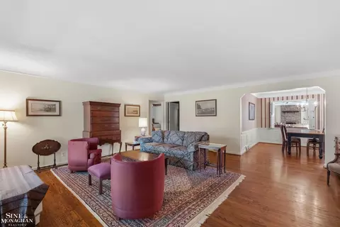 520 Hampton, Grosse Pointe Woods, MI 48236 photo 3