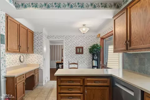 520 Hampton, Grosse Pointe Woods, MI 48236 photo 13