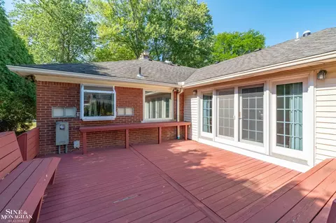 520 Hampton, Grosse Pointe Woods, MI 48236 photo 35