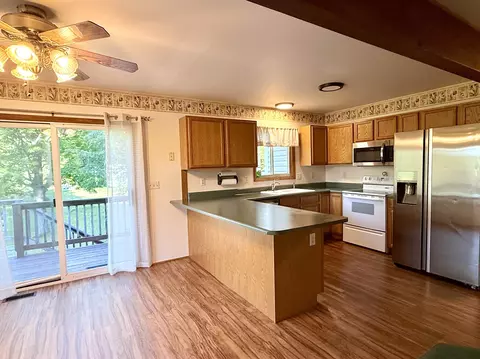 Kitchen - 1621 Loebrich, Gladwin, MI 48624 photo 4 of 7