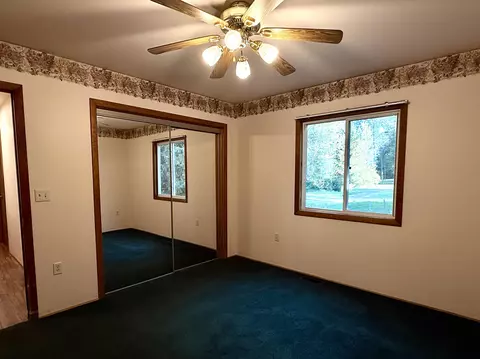 Bedroom - 1621 Loebrich, Gladwin, MI 48624 photo 2 of 9