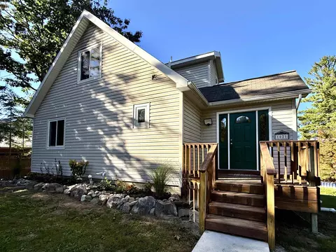 Exterior - 1621 Loebrich, Gladwin, MI 48624 photo 4 of 7