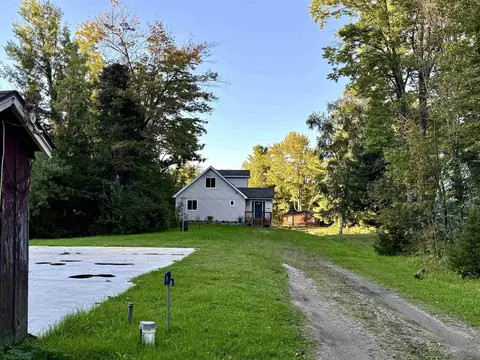 Exterior - 1621 Loebrich, Gladwin, MI 48624 photo 6 of 7