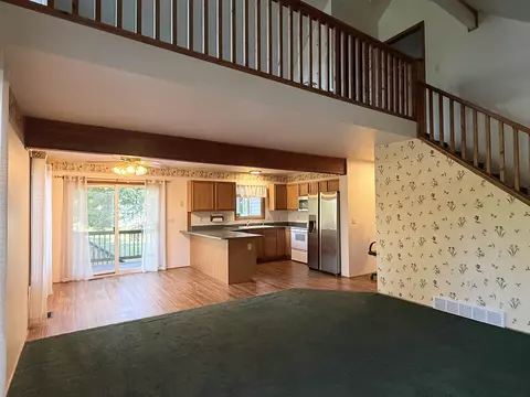 Living - 1621 Loebrich, Gladwin, MI 48624 photo 4 of 6