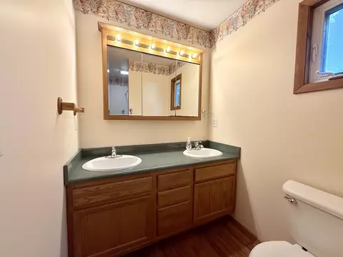 Bath - 1621 Loebrich, Gladwin, MI 48624 photo 2 of 6