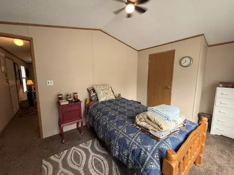 Bedroom - 1859 Pratt Lk, Gladwin, MI 48624 photo 8 of 8