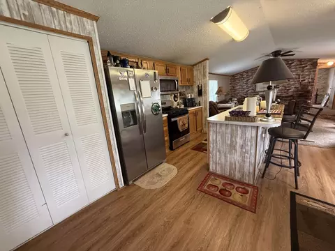 Kitchen - 1859 Pratt Lk, Gladwin, MI 48624 photo 6 of 6