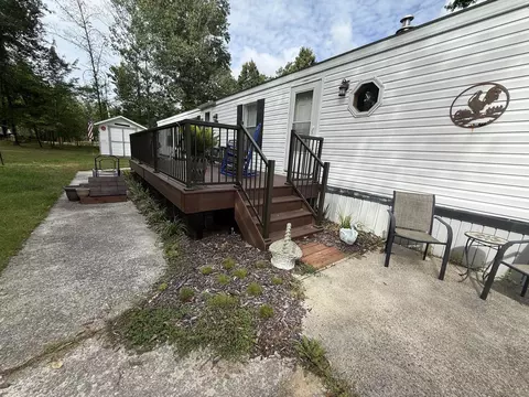 Exterior - 1859 Pratt Lk, Gladwin, MI 48624 photo 4 of 10