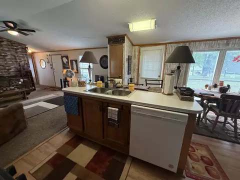 Kitchen - 1859 Pratt Lk, Gladwin, MI 48624 photo 5 of 6
