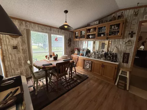 Dining - 1859 Pratt Lk, Gladwin, MI 48624 photo 2 of 4