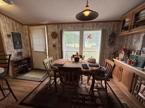 Dining - 1859 Pratt Lk, Gladwin, MI 48624 photo 4 of 4