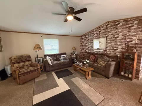 Living - 1859 Pratt Lk, Gladwin, MI 48624 photo 4 of 5