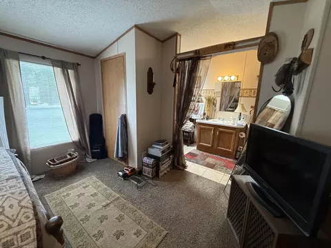 Bedroom - 1859 Pratt Lk, Gladwin, MI 48624 photo 5 of 8