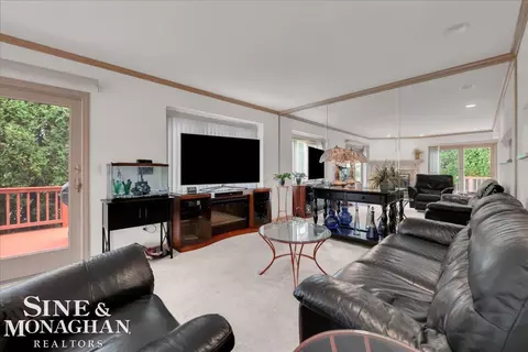 Living - 150 Kenyon, Algonac, MI 48001 photo 3 of 5