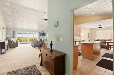 Entry Way - 1100 Cove, Au Gres, MI 48703 photo 3 of 4