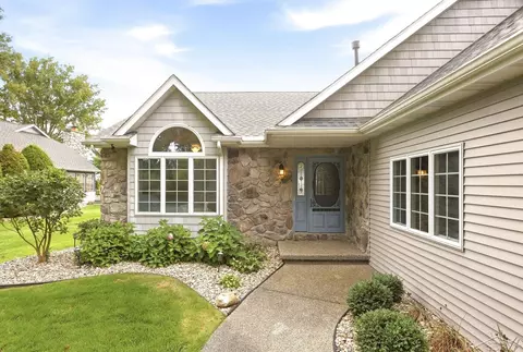 Exterior - 1100 Cove, Au Gres, MI 48703 photo 3 of 13