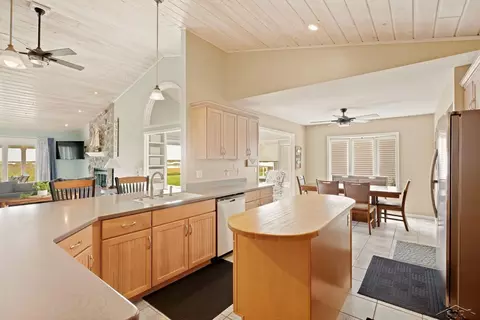 Kitchen - 1100 Cove, Au Gres, MI 48703 photo 3 of 4