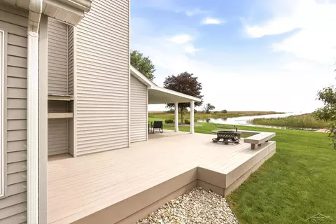Exterior - 1100 Cove, Au Gres, MI 48703 photo 9 of 13