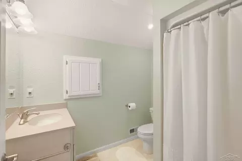 Bath - 1100 Cove, Au Gres, MI 48703 photo 4 of 4