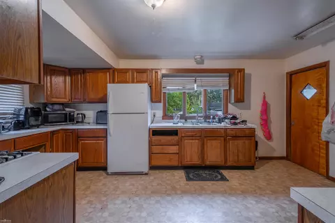 Kitchen - 820 E Main, Owosso, MI 48867 photo 4 of 4
