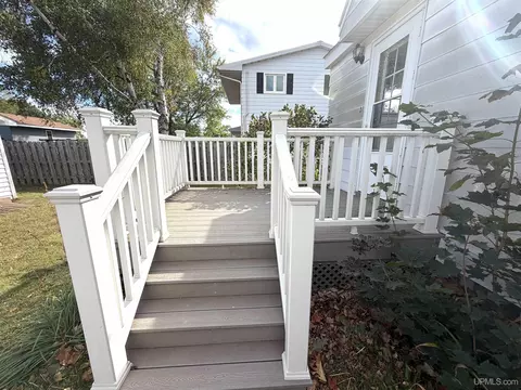 Exterior - 1836 Prairie, Ishpeming, MI 49849 photo 2 of 4