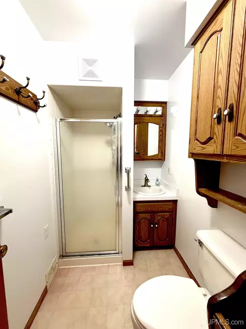 Bath - 1836 Prairie, Ishpeming, MI 49849 photo 2 of 2