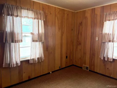 Bedroom - 1836 Prairie, Ishpeming, MI 49849 photo 3 of 5