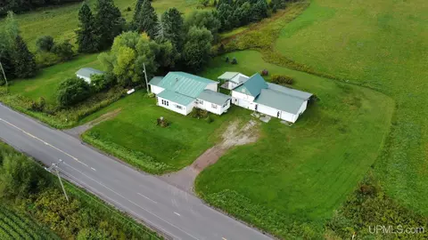 15098 Pelkie, Pelkie, MI 49958