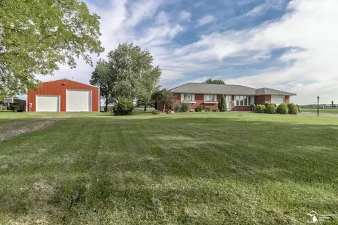 Exterior - 270 E Sterns, Temperance, MI 48182 photo 2 of 9