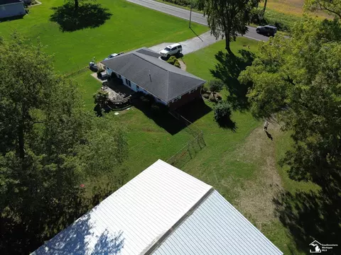 View/Area - 270 E Sterns, Temperance, MI 48182 photo 2 of 9