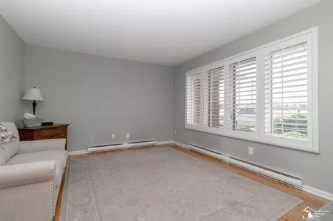 Living - 270 E Sterns, Temperance, MI 48182 photo 1 of 2