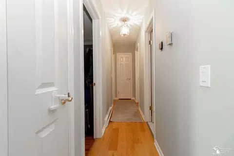Entry Way - 270 E Sterns, Temperance, MI 48182 photo 2 of 4
