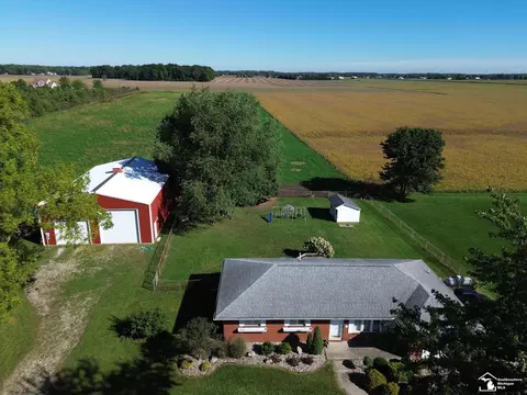 View/Area - 270 E Sterns, Temperance, MI 48182 photo 4 of 9