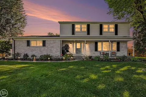 51300 Overhill, Shelby Township, MI 48316