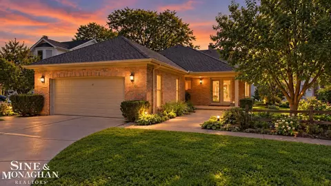 6901 S S Riv, Cottrellville, MI 48039